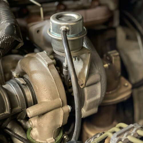 Alive GTB450 VNT turbo kit fitted to Land Rover Defender Td5.