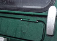 Defender stainless steel front vent hinge pin set DA1179