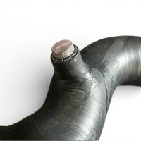 Discovery 2 TD5 Silicone Coolant Radiator Top Hose PEH101080 with metal bleed screw