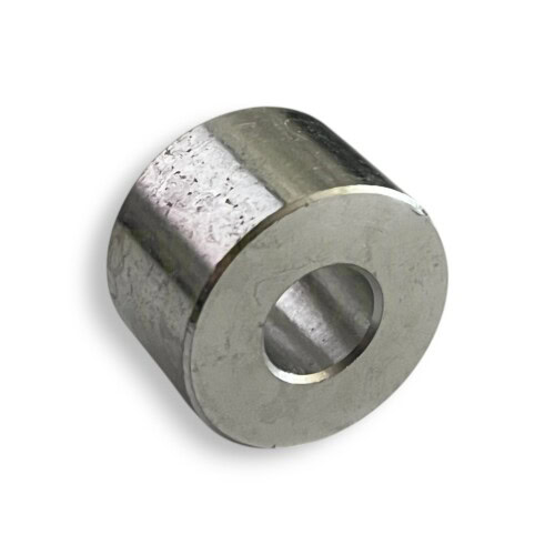 ERR6220 Td5 air conditioning idler pulley spacer