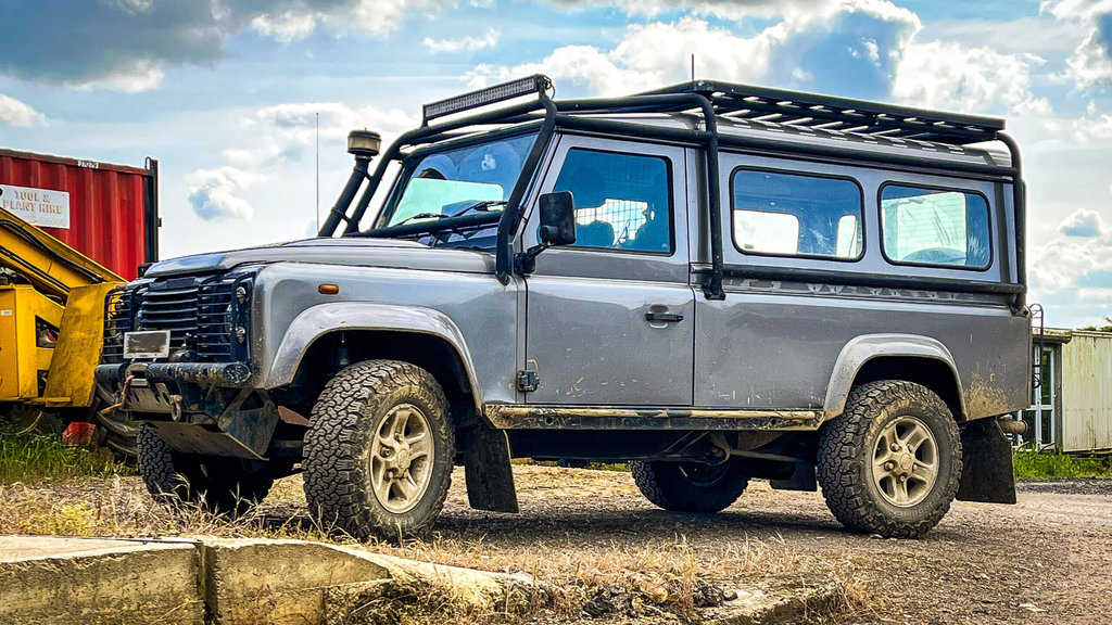 Land Rover Defender 110 Puma Servicing Bedfordshire Northamptonshire Cambridgeshire