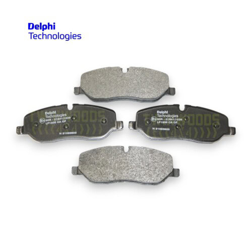 LR134694G Discovery 4 front brake pads Delphi