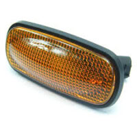 Side Indicator Repeater Light (Defender, Discovery 2 and Freelander 1) XGB000030
