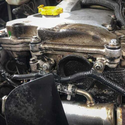 Td5 camshaft seal leak